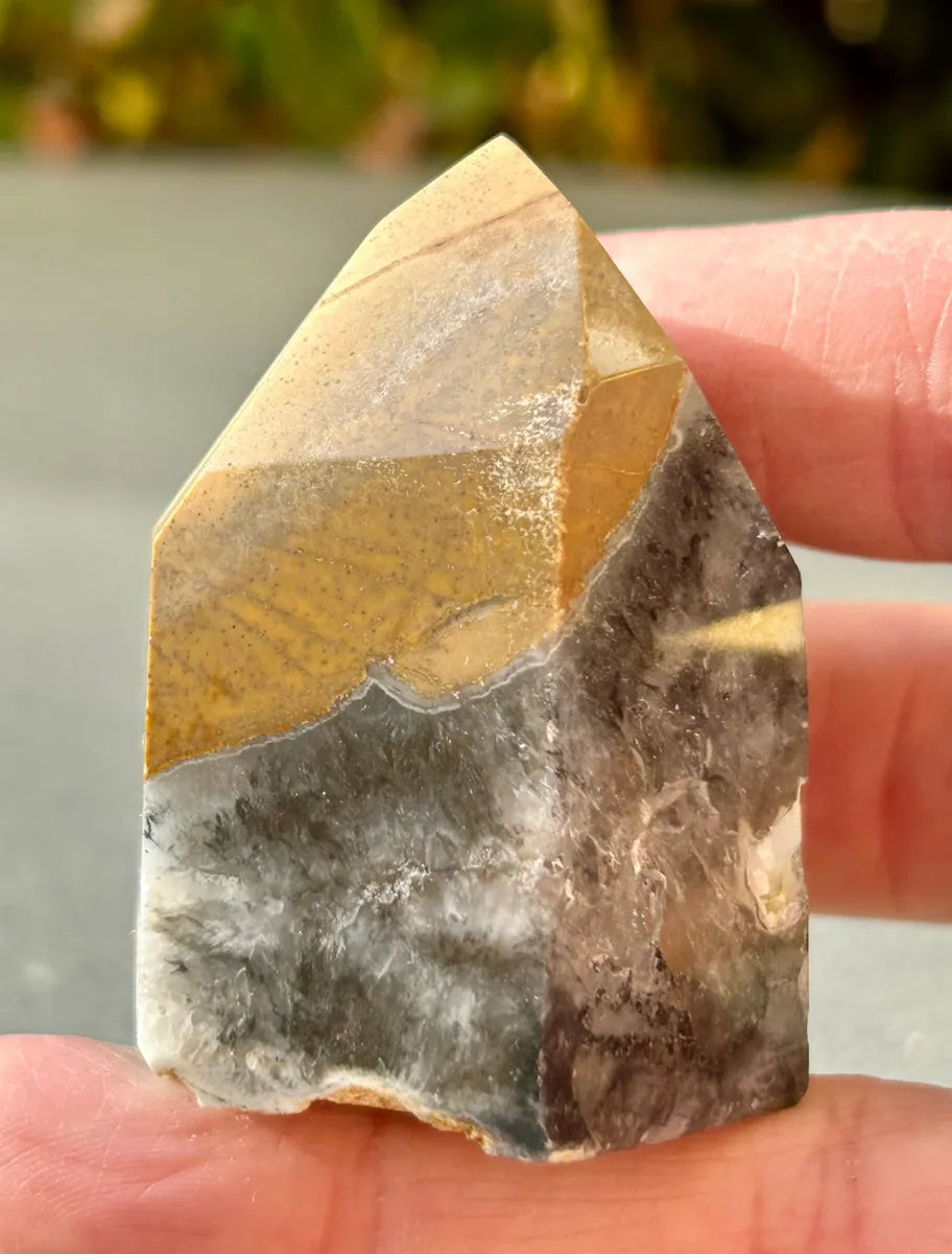 Mosaic Chalcedony Quartz Tower (1)