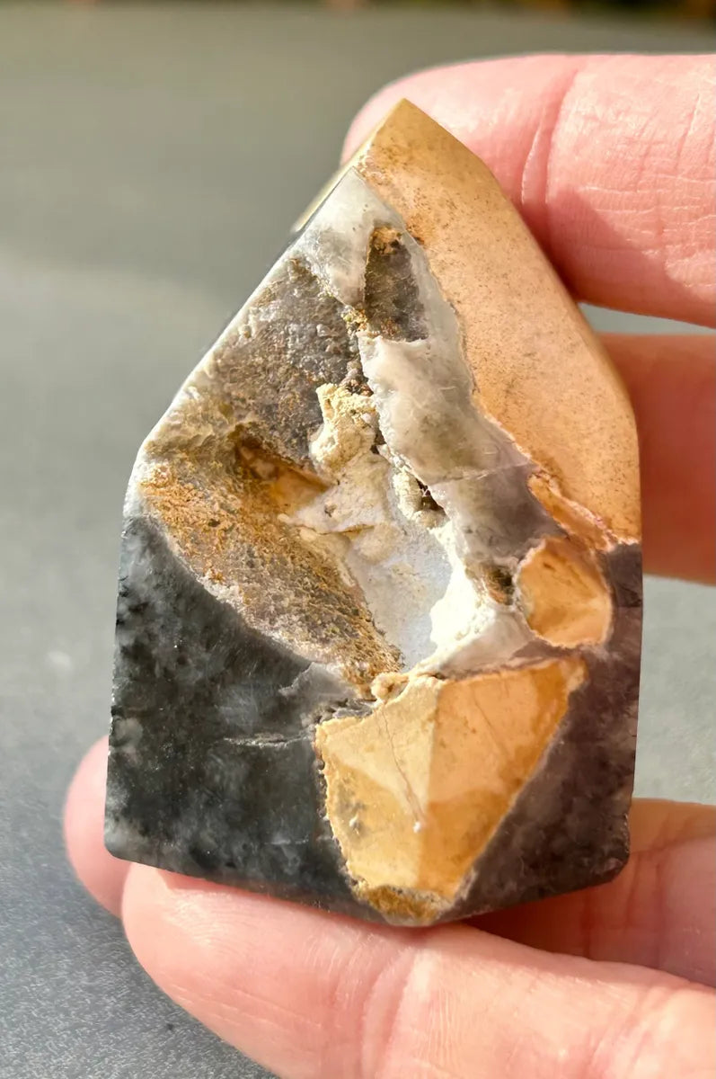 Mosaic Chalcedony Quartz Tower (1)
