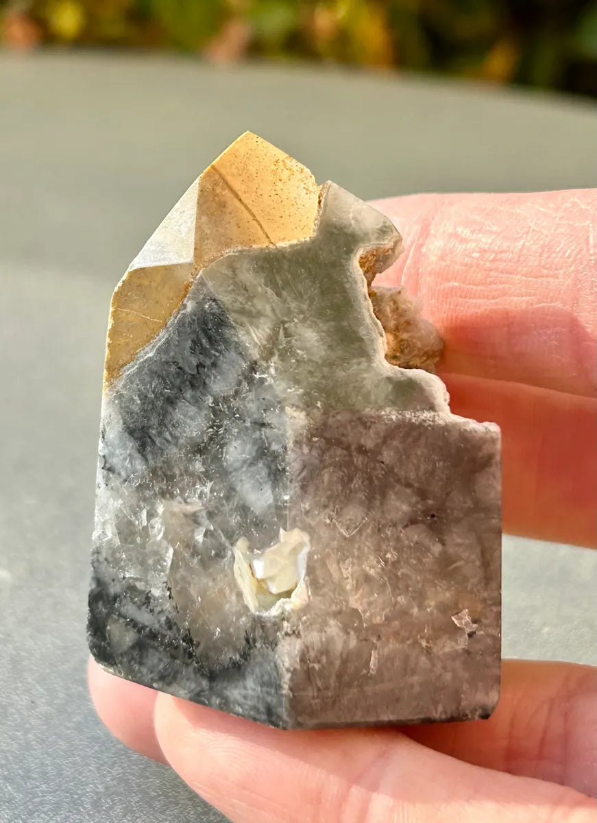 Mosaic Chalcedony Quartz Tower (1)