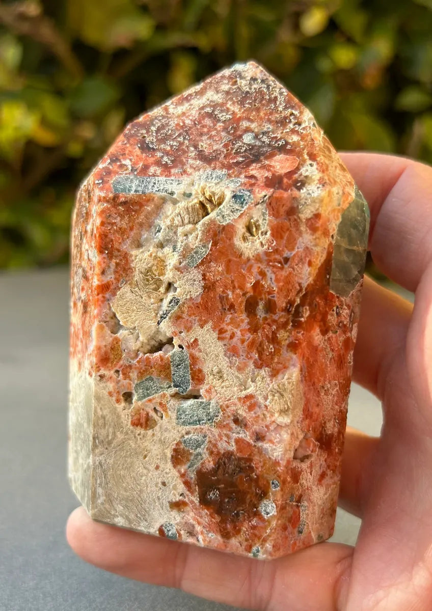Apatite in Calcite Tower