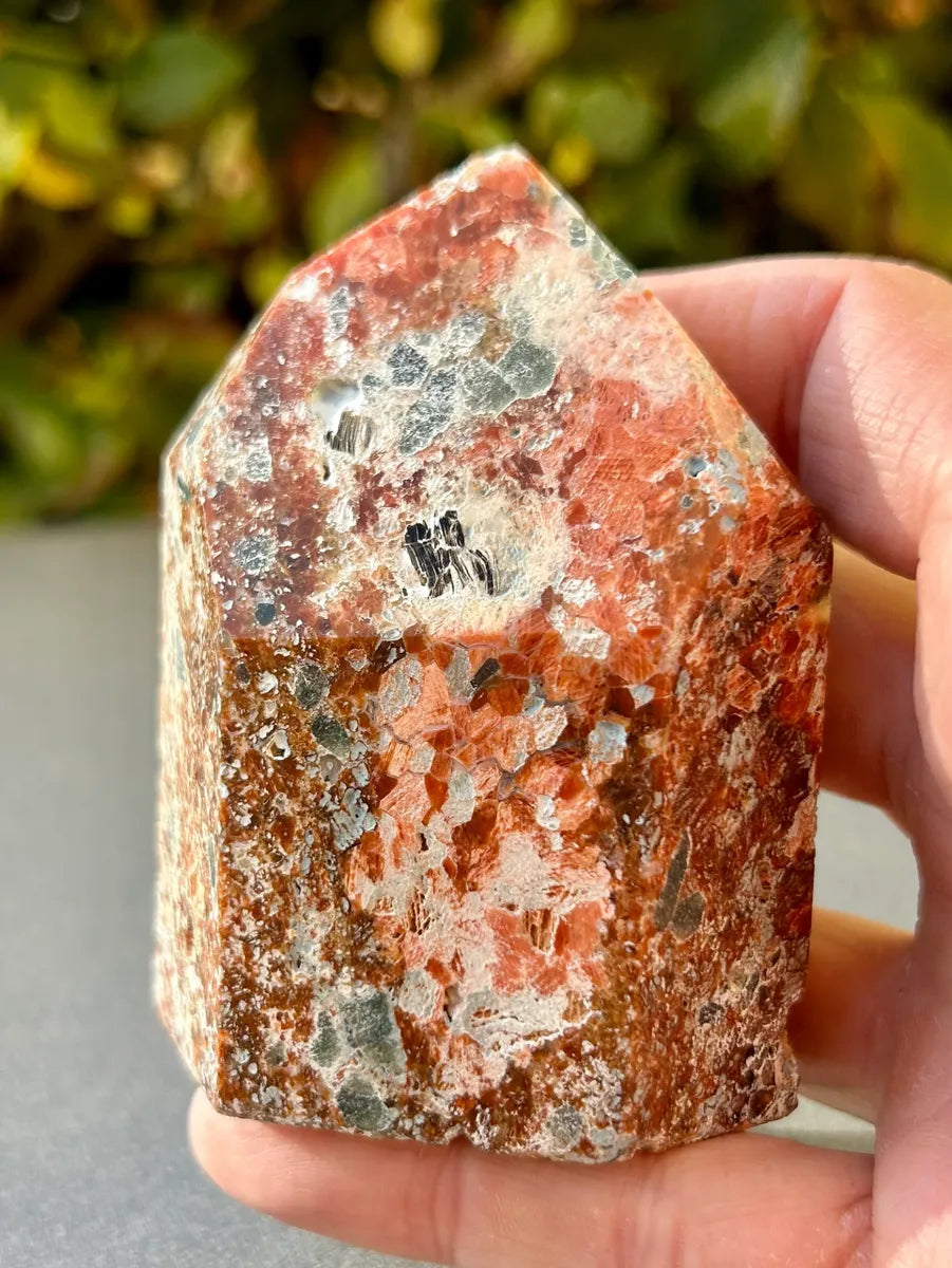 Apatite in Calcite Tower