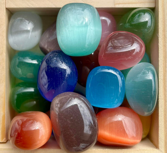 Dyed Ulexite (“TV Stone”) Tumbles&nbsp;